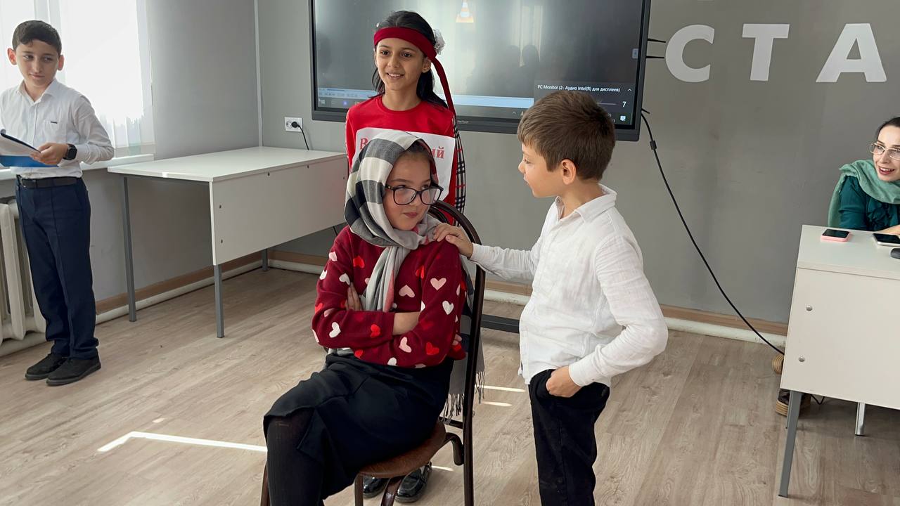 Сценка ко Дню Учителя &amp;quot;Ожидание и реальность&amp;quot;.