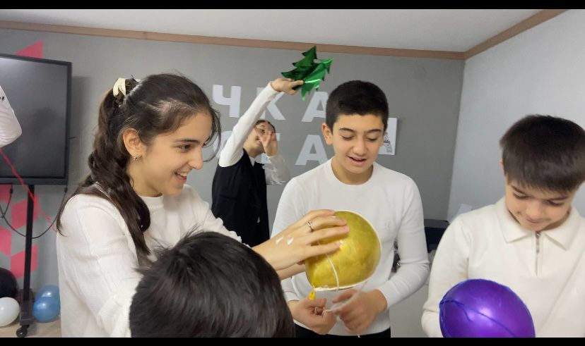 «Новогодние игрушки».