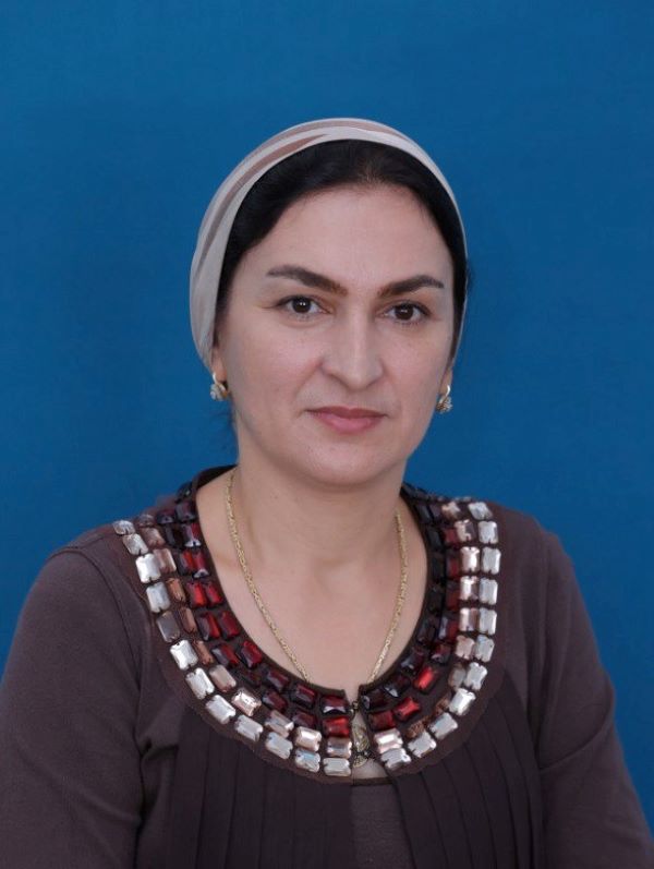 Гаджиева Гульбарият Абдулгамидовна.